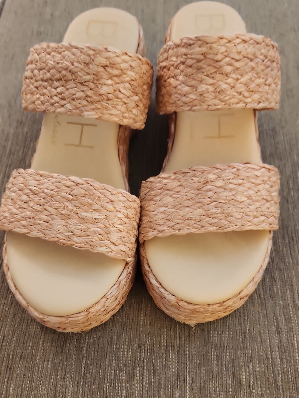Women’s Woven Platform Slide Sandals in Natural Tan